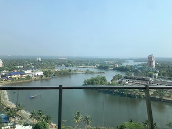 Crowne Plaza Kochi, An Ihg Hotel
