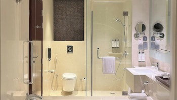 Crowne Plaza Kochi, An Ihg Hotel