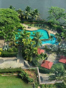 Crowne Plaza Kochi, An Ihg Hotel