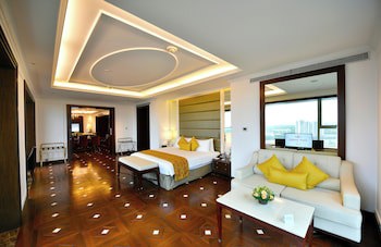 Crowne Plaza Kochi, An Ihg Hotel