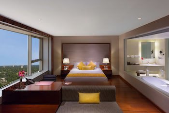 Crowne Plaza Kochi, An Ihg Hotel