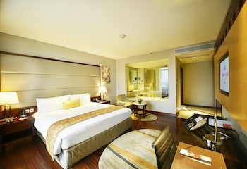 Crowne Plaza Kochi, An Ihg Hotel