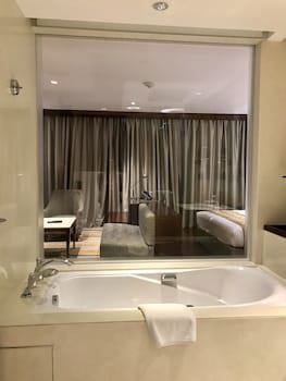 Crowne Plaza Kochi, An Ihg Hotel