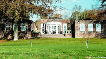 Donnington Grove Country Club