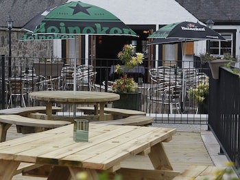 The Elphinstone Hotel