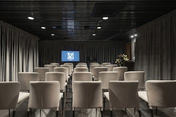 11 Mirrors Design Hotel