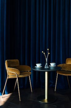 11 Mirrors Design Hotel