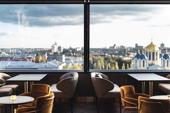 11 Mirrors Design Hotel