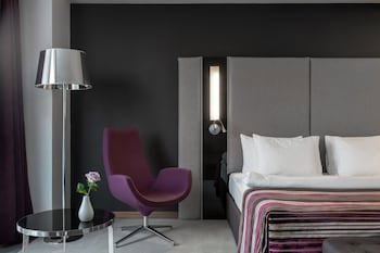 11 Mirrors Design Hotel