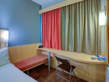 Ibis Vitoria Praia De Camburi