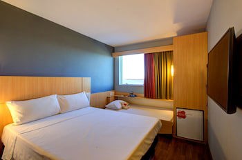 Ibis Vitoria Praia De Camburi