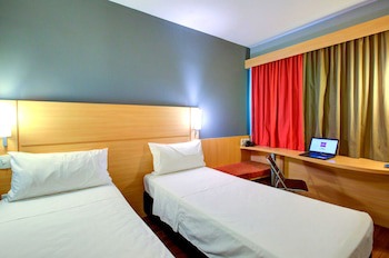 Ibis Vitoria Praia De Camburi