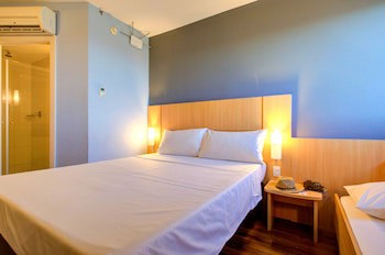 Ibis Vitoria Praia De Camburi