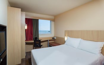 Ibis Vitoria Praia De Camburi