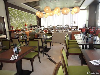 Harolds Evotel Cebu