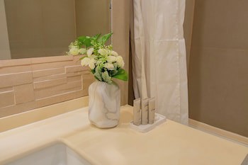 Harolds Evotel Cebu