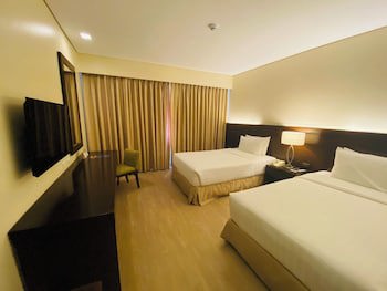 Harolds Evotel Cebu