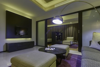Davanam Sarovar Portico Suites Bengaluru