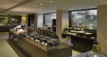 Davanam Sarovar Portico Suites Bengaluru