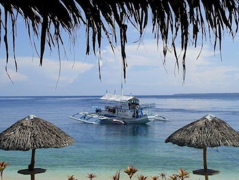 Easy Diving And Beach Resort