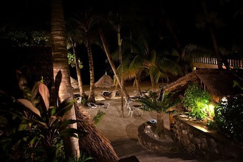 Easy Diving And Beach Resort