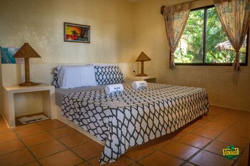 Easy Diving And Beach Resort