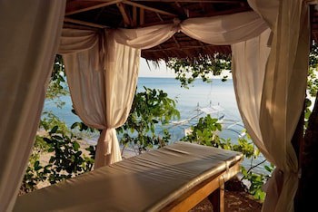 Easy Diving And Beach Resort