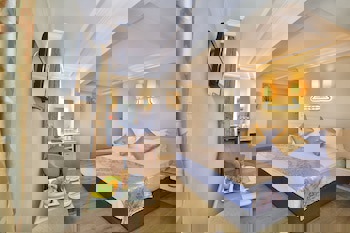 The Time Hotel Old City