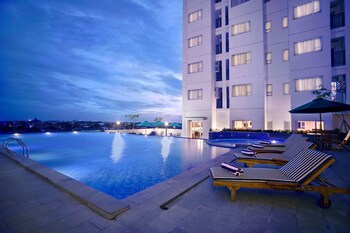 Aston Pluit Hotel & Residence