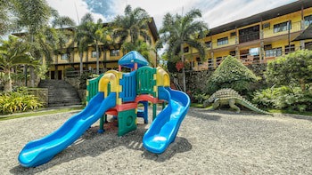 Flushing Meadows Resort And Playground