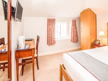Oyo The Regency, Clifton Bristol