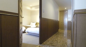 Karuizawa Club Hotel Karuizawa 1130 / Hewitt Resort