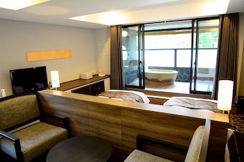 Karuizawa Club Hotel Karuizawa 1130 / Hewitt Resort
