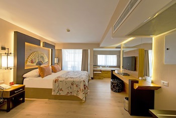 Limak Lara De Luxe Hotel - All Inclusive