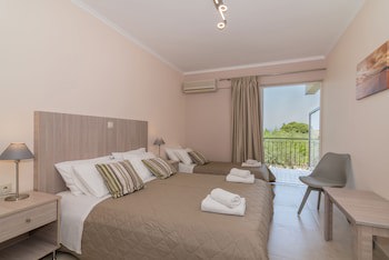 Varres Hotel galeri fotoğrafı