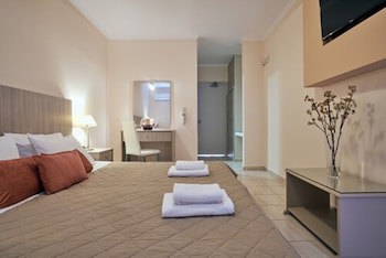 Varres Hotel galeri fotoğrafı