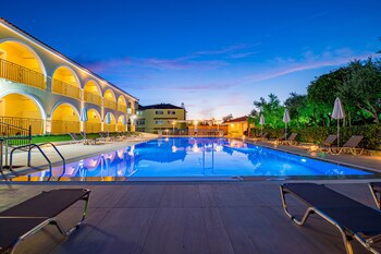 Varres Hotel galeri fotoğrafı