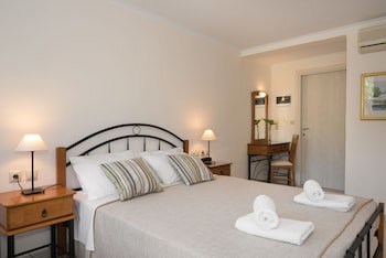 Varres Hotel galeri fotoğrafı