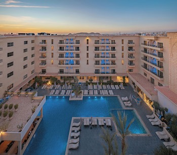 Grand Plaza