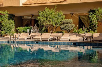 Grand Plaza