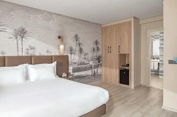 Grand Plaza