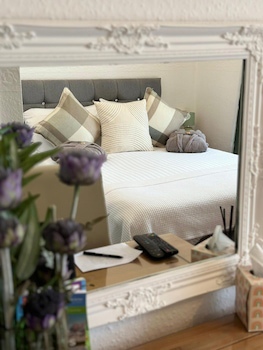 Abbey House Bed And Breakfast