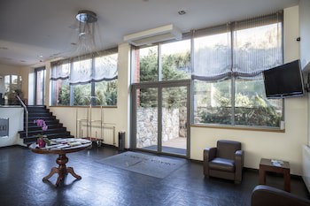 Hotel Obaga Blanca