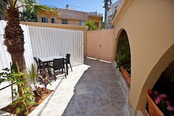Geula Suites