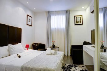 Geula Suites