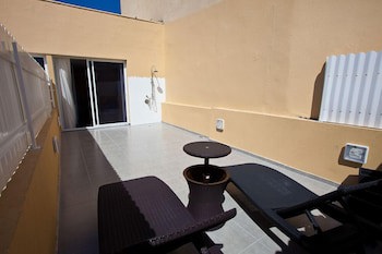 Geula Suites