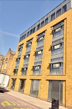Axiom Park Hotel