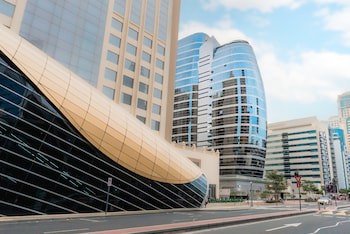 Citadines Metro Central Dubai fotoğrafı