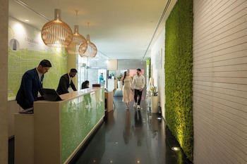 Citadines Metro Central Dubai fotoğrafı