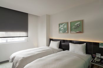 Cityinn Hotel Plus - Taichung Station Branch